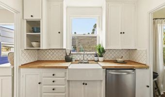 1641 Cable St, San Diego, CA 92107