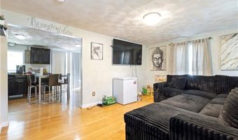 65 Perkins Ave, Cranston, RI 02910