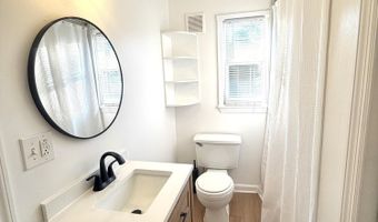 33 Wooley St B, Aberdeen, NJ 07747
