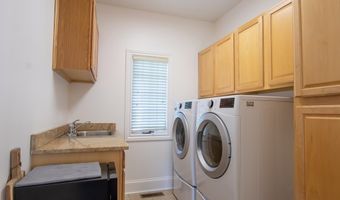 23664 Meade Dr, Abingdon, VA 24211