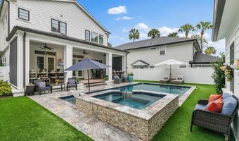 332 4TH St, Atlantic Beach, FL 32233