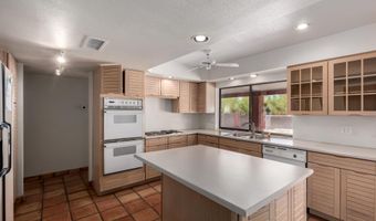 5120 E RANCHO CALIENTE Dr, Cave Creek, AZ 85331