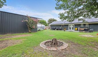 204 Lynch Dr, Alvord, TX 76225