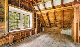 243 Glen Rock Rd, Exeter, RI 02892