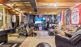 111 Aegean Ave, Amherst, NY 14228