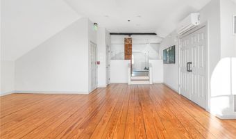 146 Duke St, East Greenwich, RI 02818