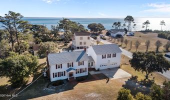 664 Seashore Dr, Atlantic, NC 28511