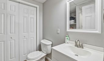 200 Sunnydale Ave, Bristol, CT 06010
