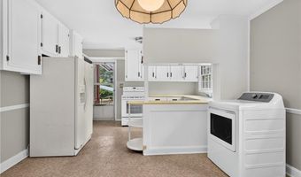 203 Ridgecrest Rd, Asheboro, NC 27203