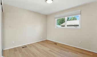 3634 E 16th Ave, Anchorage, AK 99508