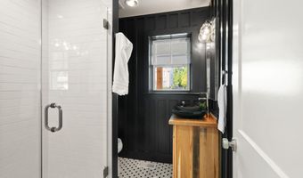 6032 28TH St N, Arlington, VA 22207