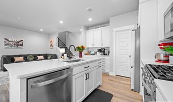 2882 Sunburst Dr, Ammon, ID 83406
