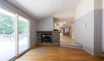 5 W View Ave, North Providence, RI 02911