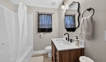 910 NW A St, Bentonville, AR 72712
