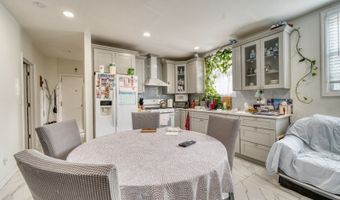 233 Avenue B, Bayonne, NJ 07002