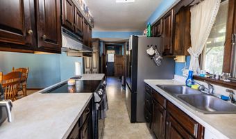 4 Howard Siding Ln, Abbot, ME 04406