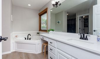 3210 NW Boulder Brook Pl, Ankeny, IA 50023