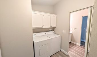 1188 NE 27th St 35, Bend, OR 97701