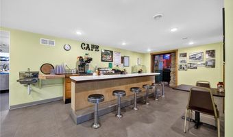 201 N Main St, Alma, WI 54610