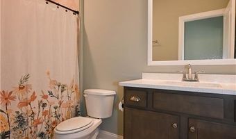 1637 JAMES BURT Pkwy, Auburn, AL 36830