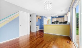 208 Kylewood Ct, Ballwin, MO 63021