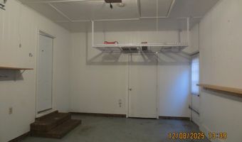25 E North St, Angier, NC 27501