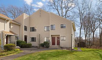 39 Lance Cir 39, Bridgeport, CT 06606