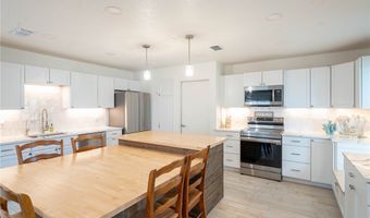 109 Saunders Ln, Aransas Pass, TX 78336