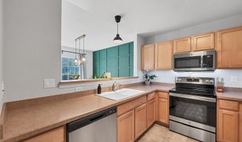 893 S Evanston Cir, Aurora, CO 80012