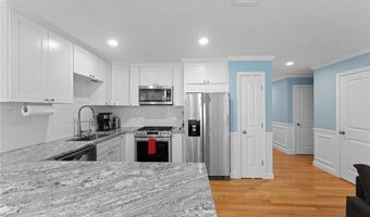 1196 Charles St 6, North Providence, RI 02904