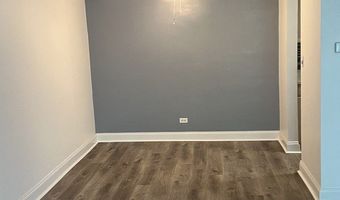 1227 S Old Wilke Rd 406, Arlington Heights, IL 60005