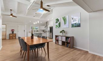 5633 Kanau St, Honolulu, HI 96821