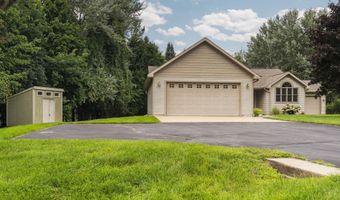 9550 Lakeside Dr, Alden, MI 49612