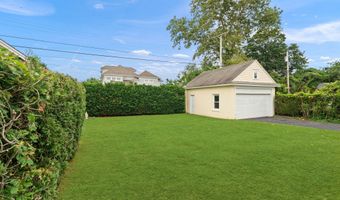 315 Allen Ave, Allenhurst, NJ 07711