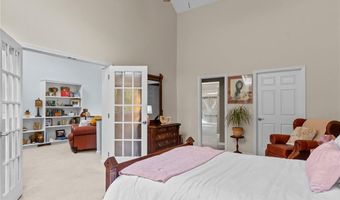 140 Pine Glen Dr, East Greenwich, RI 02818