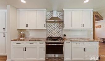 13712 Jarett St, Caldwell, ID 83607