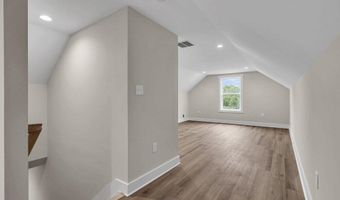 428 Baker Ave, Bayville, NJ 08721