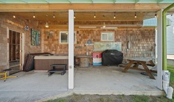 25915 BEACH Dr, Rockaway Beach, OR 97136