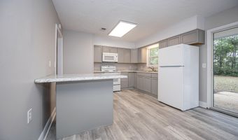 206 Beverly Dr, Ocean Springs, MS 39564