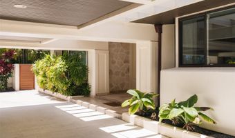4714 Kahala Ave, Honolulu, HI 96816
