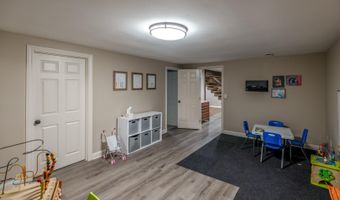 9463 SW Lois Rd, Andover, KS 67002