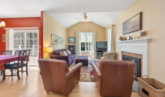 75 Orleton Ct, Cheshire, CT 06410