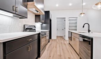 1 Consett Ln, Bella Vista, AR 72714