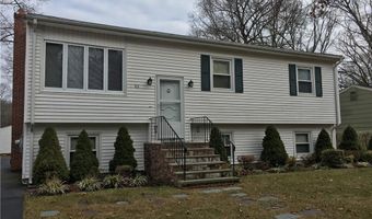 53 Spice Bush Trl, Narragansett, RI 02882