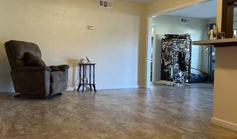 805 W Bullock Ave, Artesia, NM 88210
