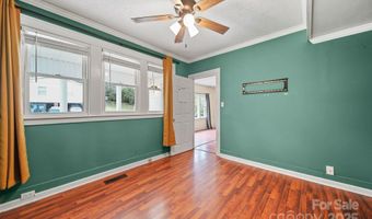 196 Spruce St, Badin, NC 28009