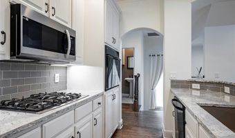 4144 Towne Green Cir, Addison, TX 75001