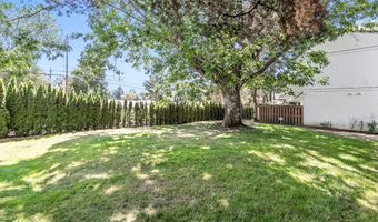 12015 SW SUSSEX St, Beaverton, OR 97008