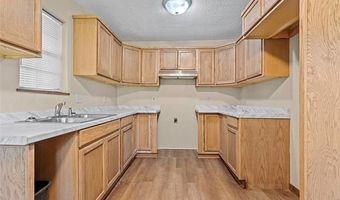 2408 Arlington Blvd, Ada, OK 74820
