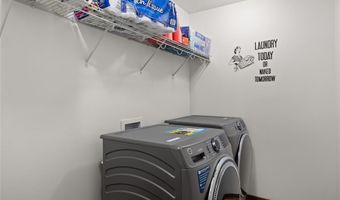 1444 Marina Cove Dr, Polk City, IA 50226